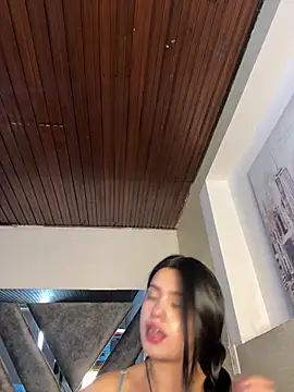 LunaMoore_Pink