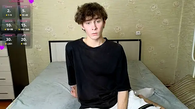 liam_winss (M twink) - play with dick