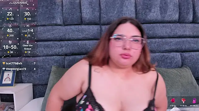 amber_curvvy