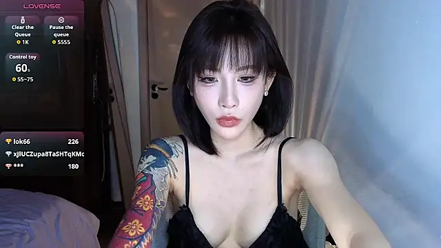 You-ok2 live cam on StripChat