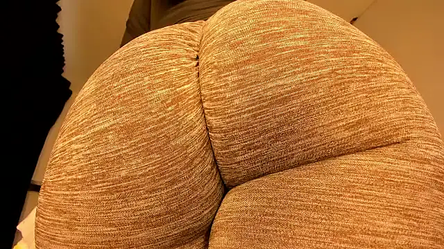 Gabby_Haze live cam on StripChat