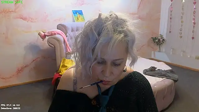 Penelope_Pinky live cam preview