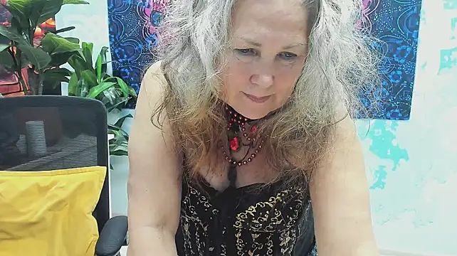 LilaMaharani live cam preview