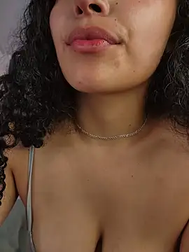 Lucy_Marin