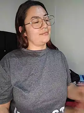 samm_curvy