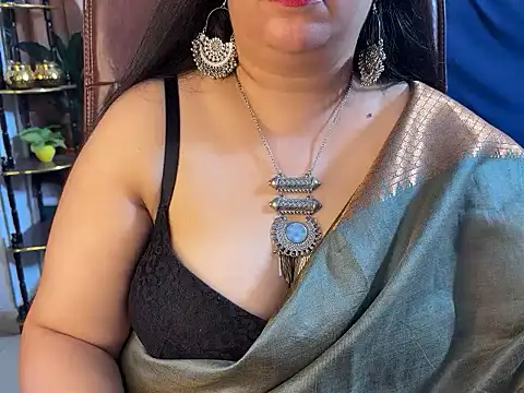 Curvy_Vincy4