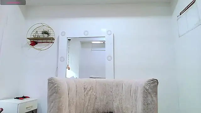 girl_amada live cam preview