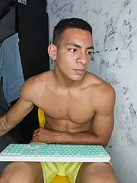 SantiHardXL