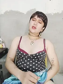 superhotshemale live cam preview