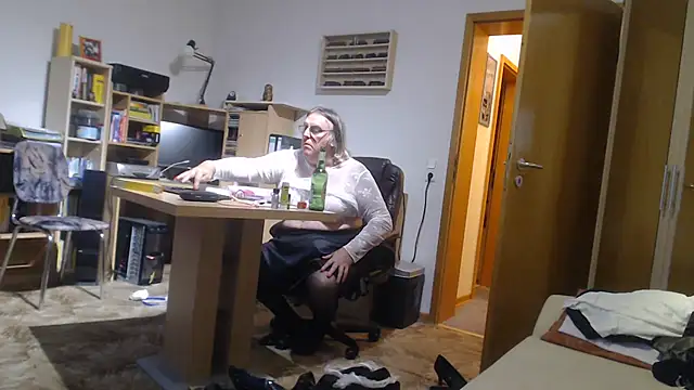 Sissygera live cam preview