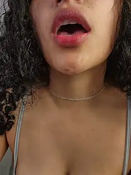 Lucy_Marin