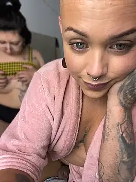alicetgirlbr's room