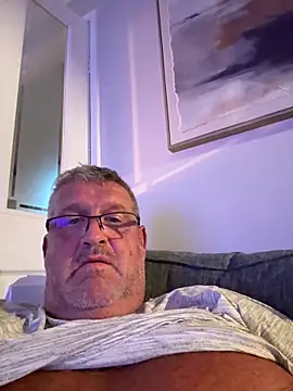 daddystrokes4u (M mature) - Cum on live