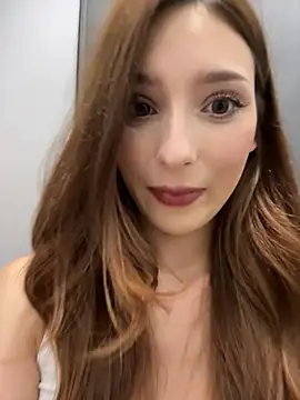 LilluKatten live cam on StripChat
