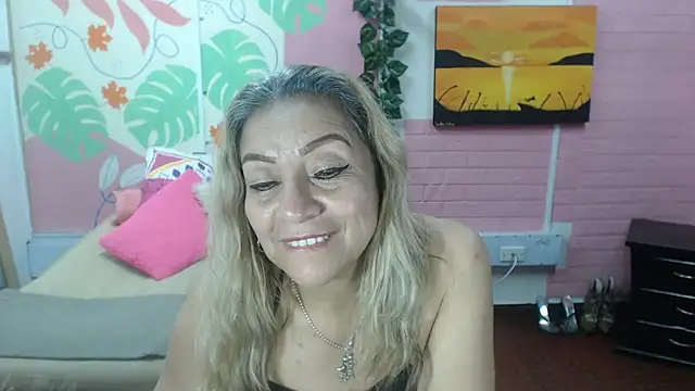 ZAMANTHA live cam on StripChat