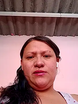 Nyla_velvet