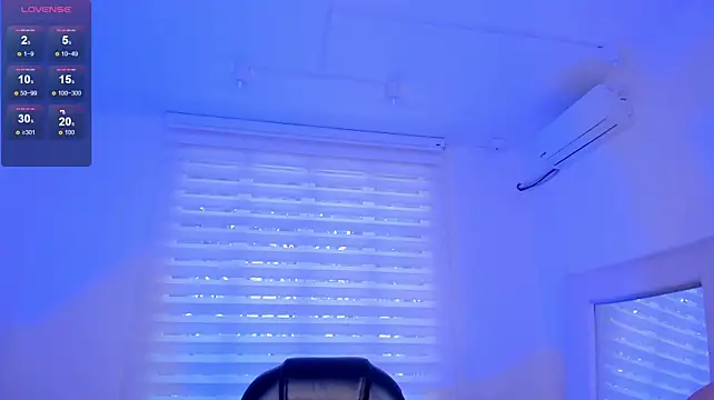 MiaLaurence