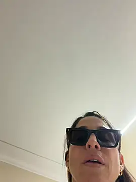 sexy7883 webcam
