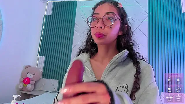 Sarah_Moon1