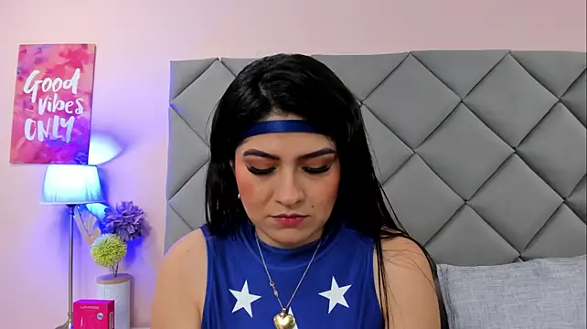 NahomyAdams