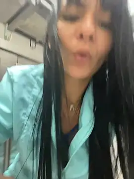 LuxeBrunetteXXX