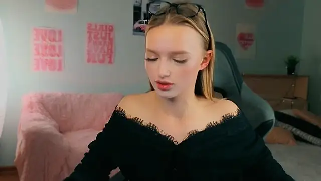 evamoonis