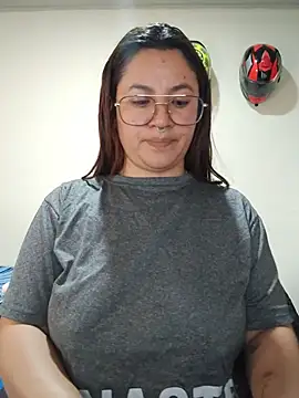 samm_curvy live