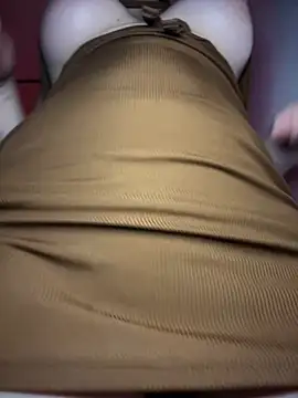 CoraVibes live cam preview
