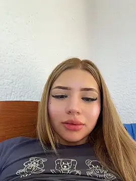 ChloeCollins__ webcam