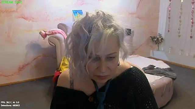 Penelope_Pinky live cam preview