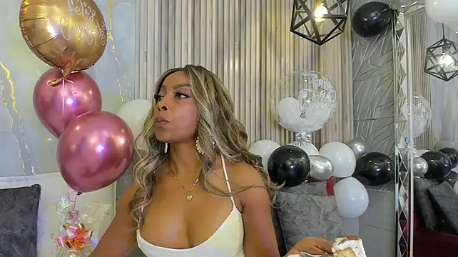 BriannaChelsea webcam