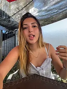 Luke_and_Liah live cam on StripChat