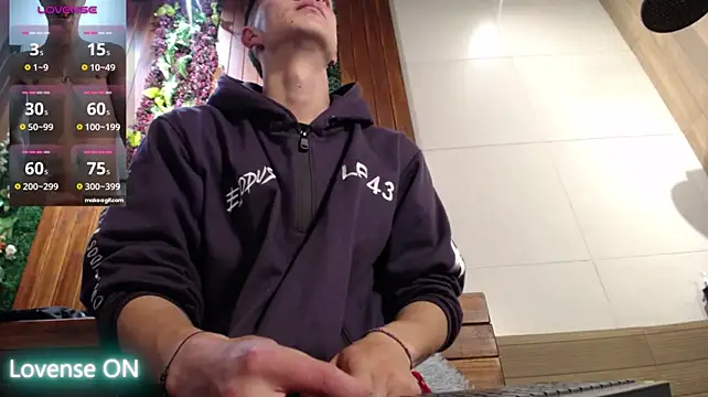 nicktorn