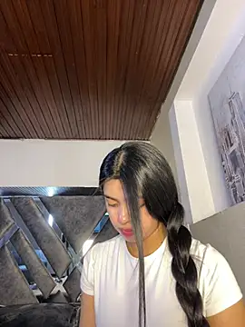 LunaMoore_Pink