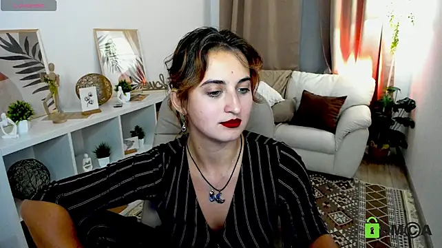 Mandy_Hard live cam on StripChat