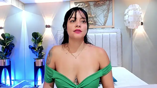 Sara__Michell live cam on StripChat
