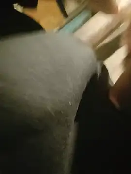 Tina_Mirabella live cam preview