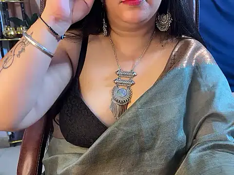 Curvy_Vincy4