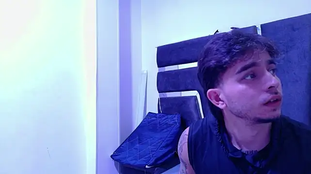 AliceandMax live cam on StripChat