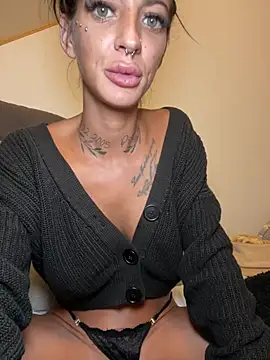 mrs_skinny_goddess live cam on StripChat