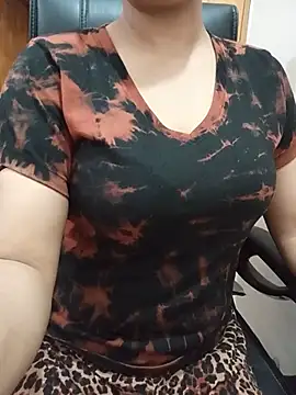 Tanha18 live cam on StripChat