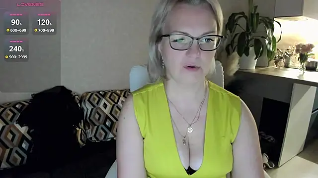 Juarnea_ live cam on StripChat