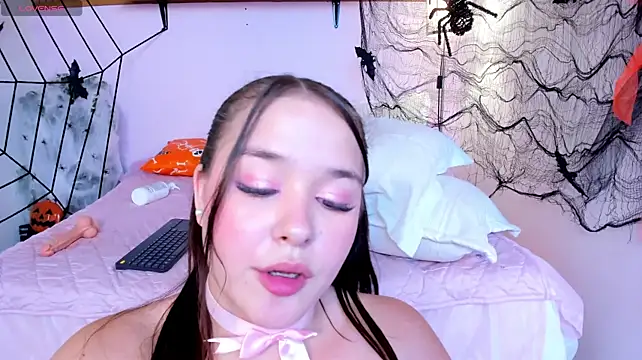 ZoeZulman live cam on StripChat