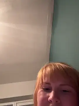 Curvy-GingeXX live cam preview