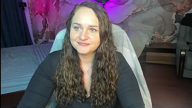 Chorna_Rouse live cam preview