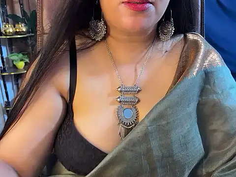 Curvy_Vincy4