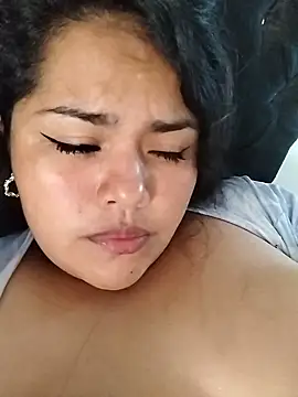 MiaBloom0 webcam