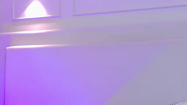 NaomiKlarc