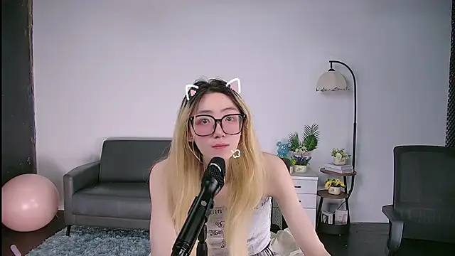 nonoko-0807 live cam on StripChat