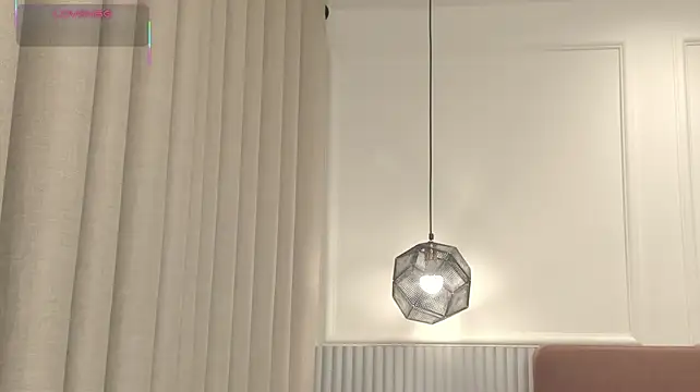 CharlotteDupontt live cam on StripChat